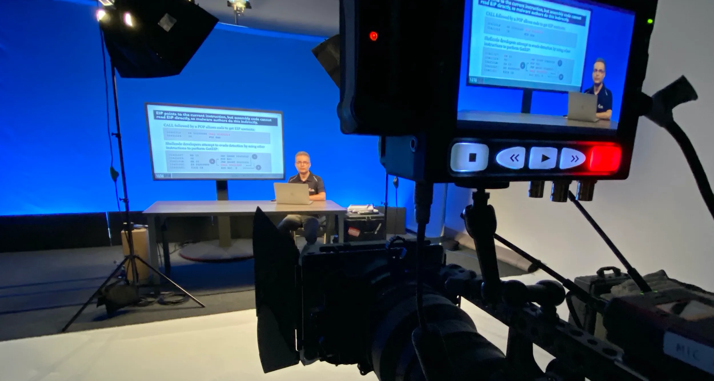 Learning Malware Analysis and Cybersecurity Writing Online - illustration